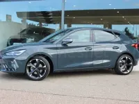 Usado Cupra Leon 150 CV (110 kW) 2024 Azul Berlina