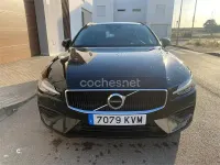 Usado Volvo V60 Momentum 150 CV (110 kW) 2019 Negro Familiar