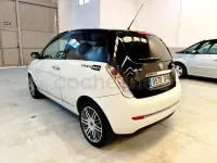 Usado Lancia Ypsilon 75 CV (55 kW) 2009 Blanco Utilitario