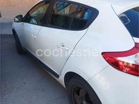 Usado Renault Mégane Dynamique 110 CV (80 kW) 2013 Blanco Berlina