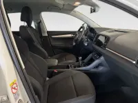 Usado Skoda Karoq Selection 150 CV (110 kW) 2025 Blanco SUV