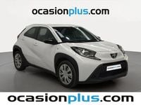 Usado Toyota Aygo X Play 72 CV (52 kW) 2023 Blanco SUV