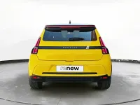 Usado Renault R5 Techno 88 kW (120 CV) 2025 Amarillo Utilitario