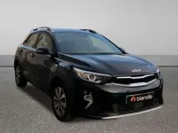 Usado Kia Stonic 84 CV (61 kW) 2023 Negro SUV