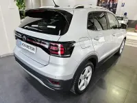 Usado VW T-Cross Sportline 110 CV (80 kW) 2023 Gris / plata SUV