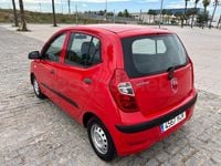 Usado Hyundai i10 Classic 69 CV (50 kW) 2012 Rojo Utilitario