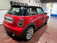 Usado Mini Cooper D 110 CV (80 kW) 2009 Rojo Utilitario
