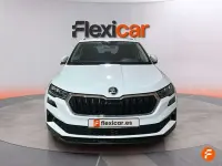 Usado Skoda Karoq Ambition 150 CV (110 kW) 2022 Blanco SUV