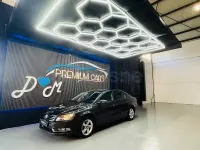 Usado VW Passat 140 CV (102 kW) 2012 Negro Familiar