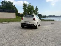 Usado Alfa Romeo MiTo Distinctive 90 CV (66 kW) 2010 Beige Utilitario