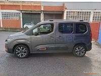 Usado Citroën Berlingo Shine 102 CV (75 kW) 2021 Gris / plata Monovolumen