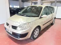 Usado Renault Grand Scénic II Expression 130 CV (95 kW) 2006 Beige Monovolumen