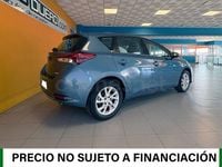 Usado Toyota Auris Hybrid Advance 136 CV (100 kW) 2019 Azul Berlina
