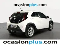 Usado Toyota Aygo X Play 72 CV (52 kW) 2023 Blanco SUV