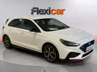 Usado Hyundai i30 250 CV (183 kW) 2022 Blanco Berlina