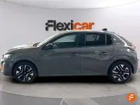 Usado Peugeot 208 Allure 100 CV (73 kW) 2025 Gris Utilitario