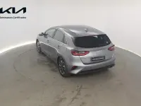 Usado Kia Ceed 101 CV (74 kW) 2025 Gris / plata Utilitario