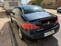 Usado Peugeot 307 CC 110 CV (80 kW) 2005 Negro Descapotable