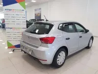Usado Seat Ibiza Reference 80 CV (58 kW) 2021 Plateado Utilitario