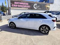 Usado Kia Ceed 136 CV (100 kW) 2018 Blanco Utilitario