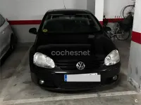Usado VW Golf V Highline 105 CV (77 kW) 2007 Negro Berlina
