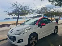 Usado Peugeot 207 CC 120 CV (88 kW) 2012 Blanco Descapotable