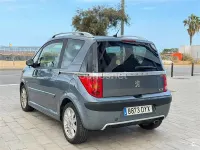 Usado Peugeot 1007 75 CV (55 kW) 2006 Gris / plata Monovolumen