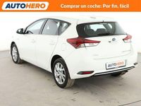 Usado Toyota Auris Hybrid Active 136 CV (100 kW) 2016 Blanco Utilitario