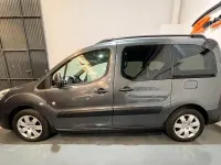 Usado Peugeot Partner Tepee Outdoor 92 CV (67 kW) 2013 Gris / plata Monovolumen