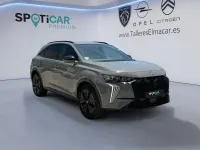 Usado DS Automobiles DS7 Crossback Performance Line Plus 130 CV (95 kW) 2023 Gris / plata SUV