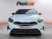Usado Kia Ceed Style 101 CV (74 kW) 2025 Blanco Utilitario