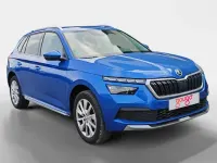 Usado Skoda Kamiq Style 110 CV (80 kW) 2022 Azul SUV