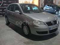 Usado VW Polo Match 75 CV (55 kW) 2006 Gris / plata Berlina