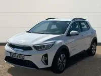 Usado Kia Stonic 100 CV (73 kW) 2025 Blanco SUV
