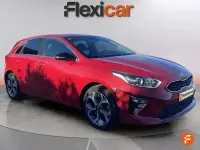 Usado Kia Ceed 101 CV (74 kW) 2020 Rojo Utilitario
