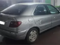 Usado Citroën Xsara 90 CV (66 kW) 2000 Gris / plata Berlina