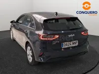 Usado Kia Ceed 136 CV (100 kW) 2024 Gris / plata Utilitario