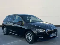 Usado Skoda Fabia Selection 95 CV (69 kW) 2025 Negro Utilitario