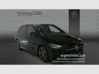 Usado Mercedes B180 AMG line 116 CV (85 kW) 2022 Negro Utilitario