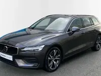 Usado Volvo V60 Core 2025 Gris Familiar