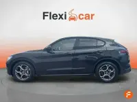 Usado Alfa Romeo Stelvio Sprint 160 CV (117 kW) 2022 Negro SUV