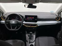 Usado Seat Ibiza Style Plus 110 CV (80 kW) 2022 Blanco Utilitario