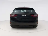 Usado Kia Ceed 101 CV (74 kW) 2025 Negro Utilitario