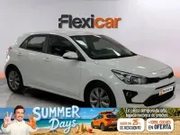 Usado Kia Rio 100 CV (73 kW) 2023 Blanco