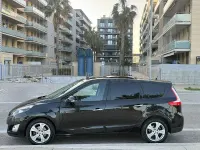 Usado Renault Grand Scénic II Exception 130 CV (95 kW) 2009 Negro Monovolumen