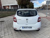 Usado Dacia Sandero Ambiance 75 CV (55 kW) 2014 Blanco Berlina