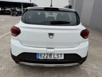 Usado Dacia Sandero Comfort 101 CV (74 kW) 2021 Blanco Utilitario