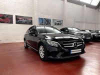 Usado Mercedes C200 160 CV (117 kW) 2019 Negro Familiar