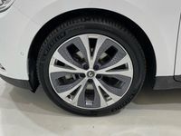 Usado Renault Scénic Zen 140 CV (102 kW) 2019 Blanco Monovolumen