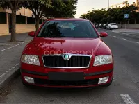 Usado Skoda Octavia 105 CV (77 kW) 2008 Rojo Familiar